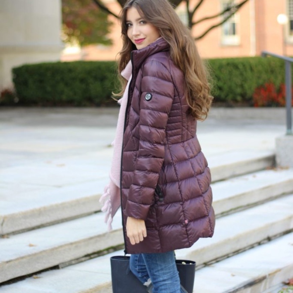 Bernardo Jackets & Blazers - Bernardo long puffer down coat burgundy L